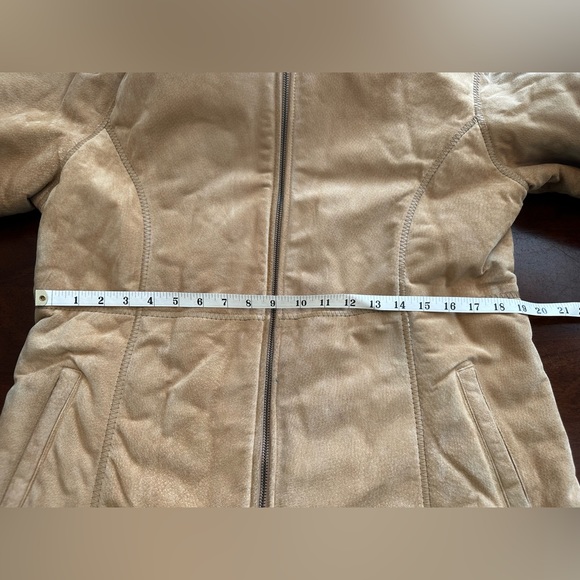 Heavy duty suede jacket - Picture 8 of 8